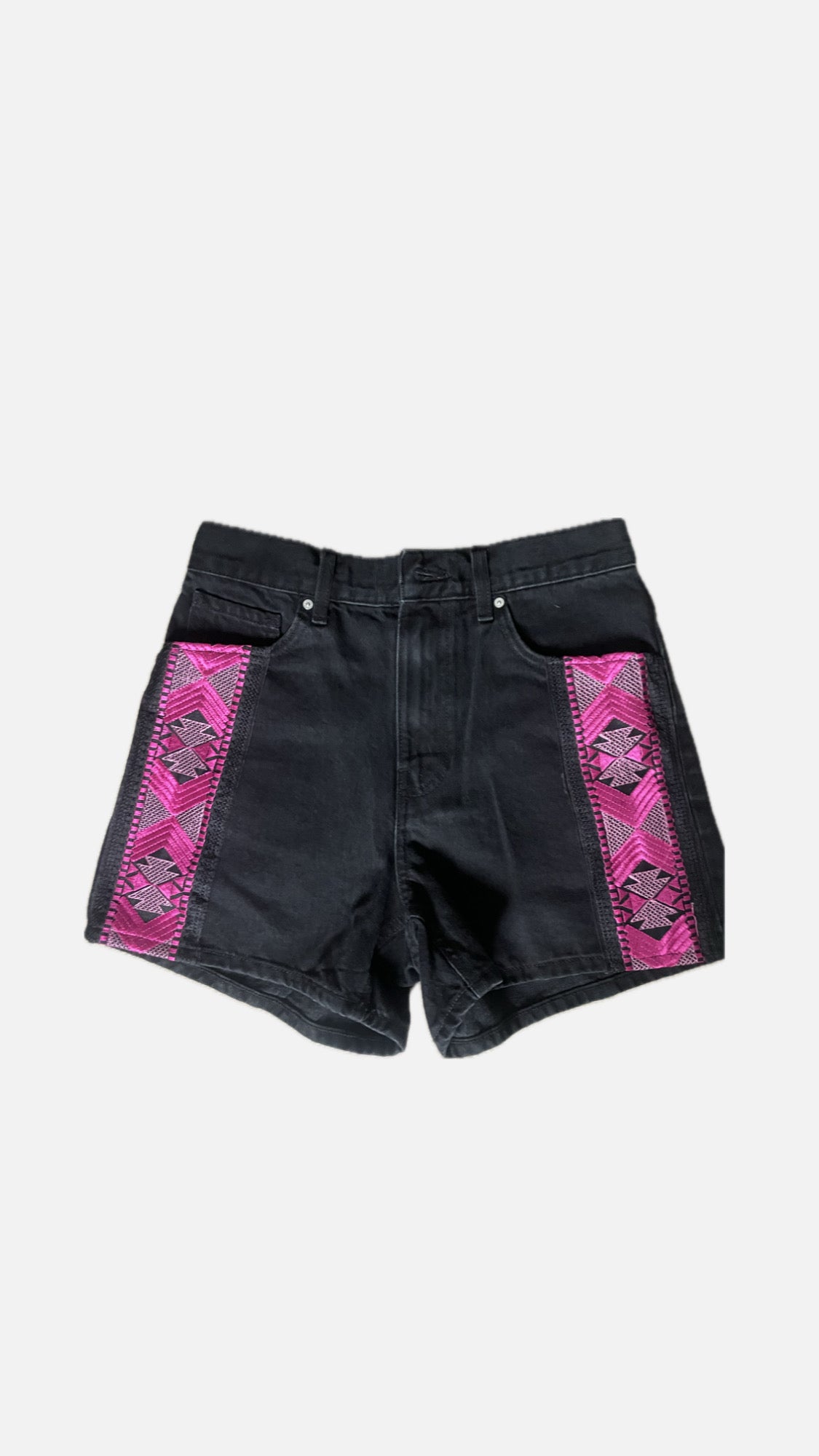 Shorts bordado México